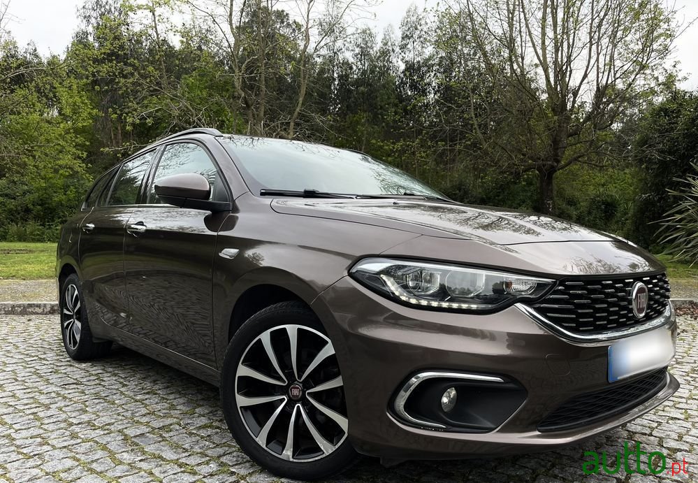 2018' Fiat Tipo Station Wagon photo #3