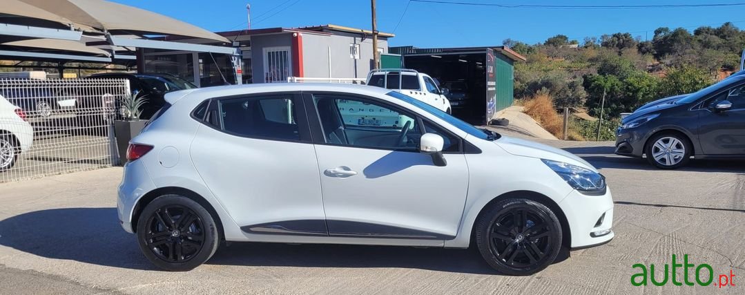 2018' Renault Clio photo #6