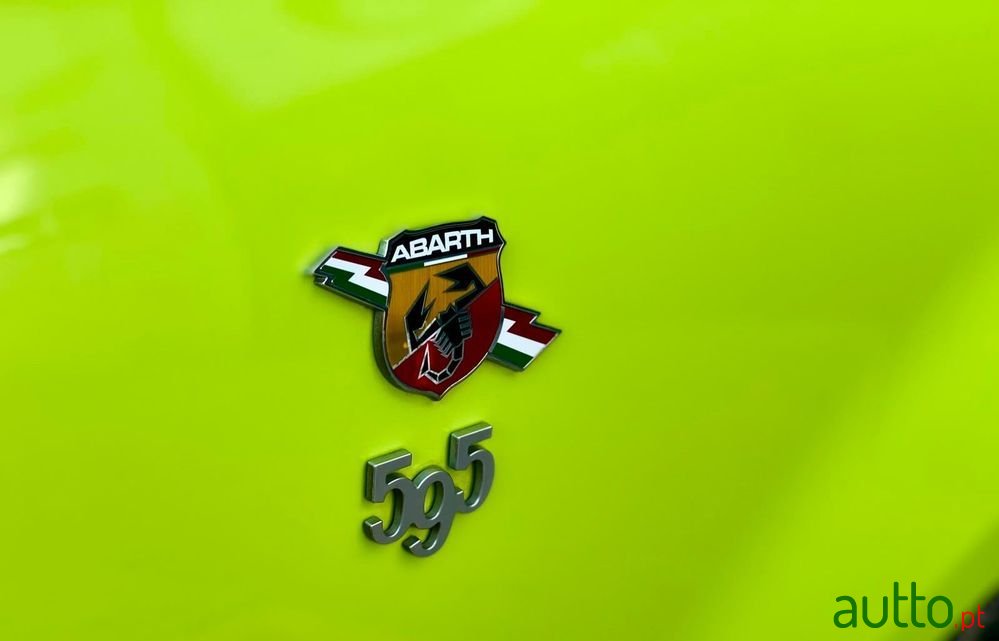 2019' Fiat 595 Abarth photo #6
