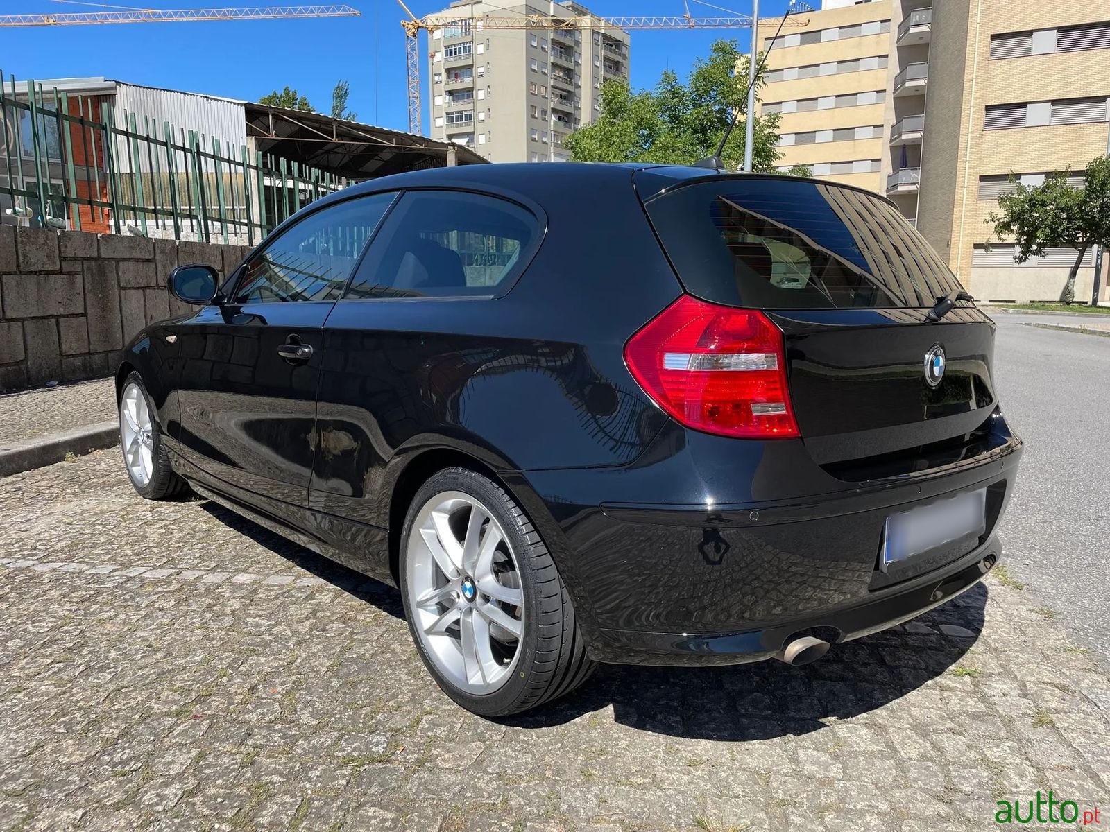 2012' BMW 118 photo #1