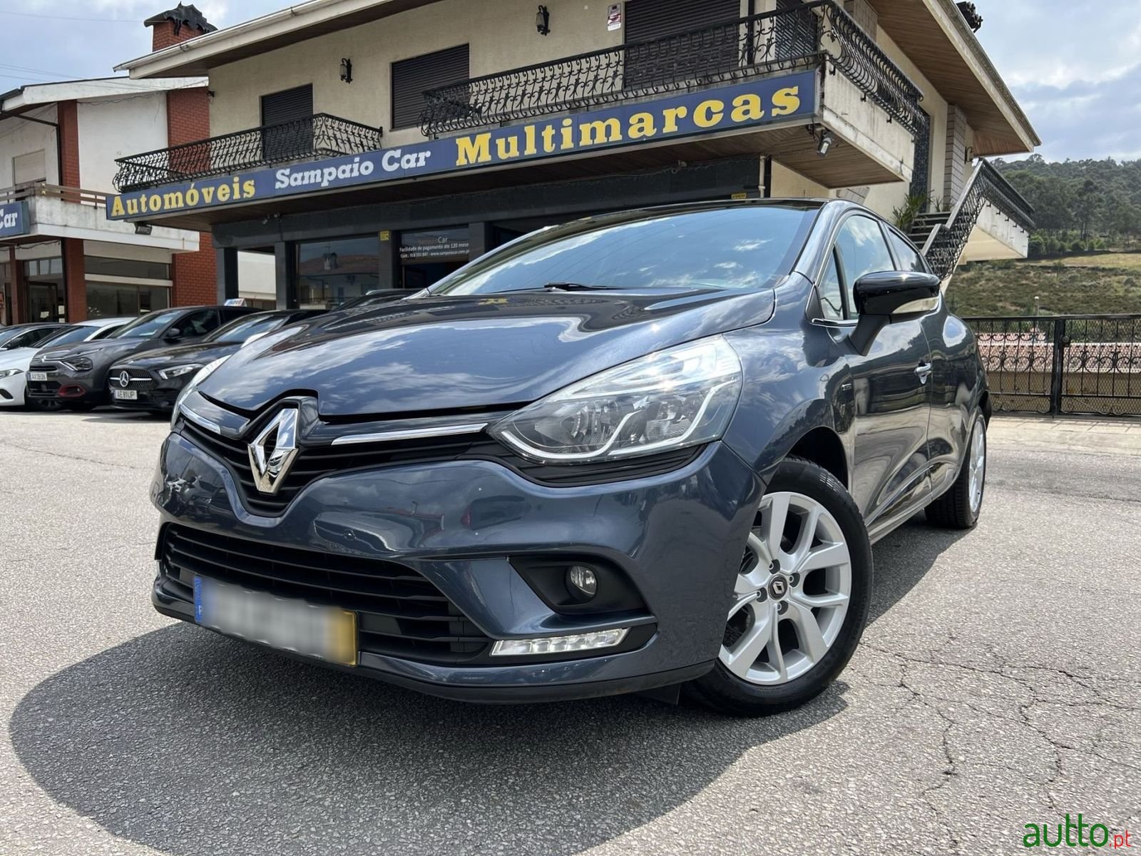 2019' Renault Clio photo #1