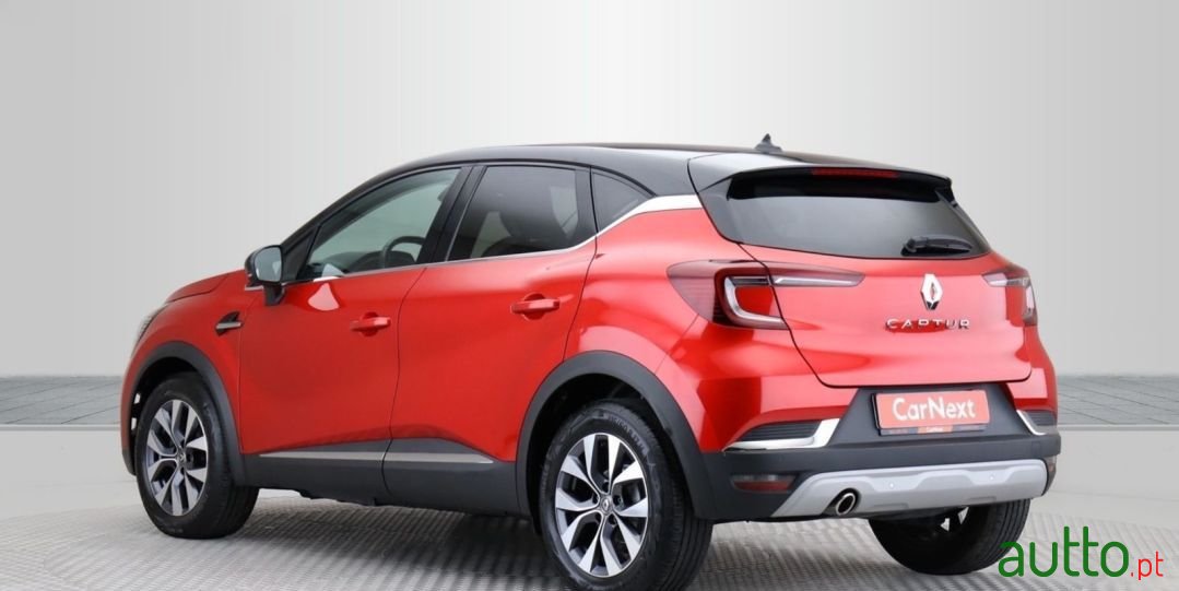 2020' Renault Captur photo #3