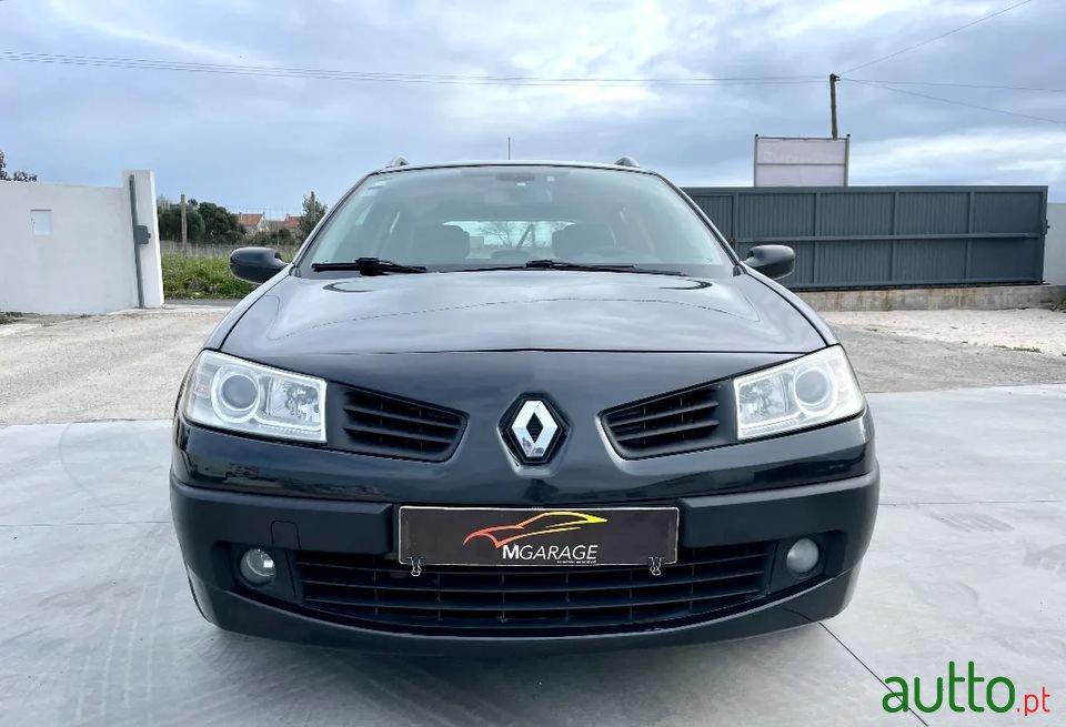 2006' Renault Megane Break photo #2