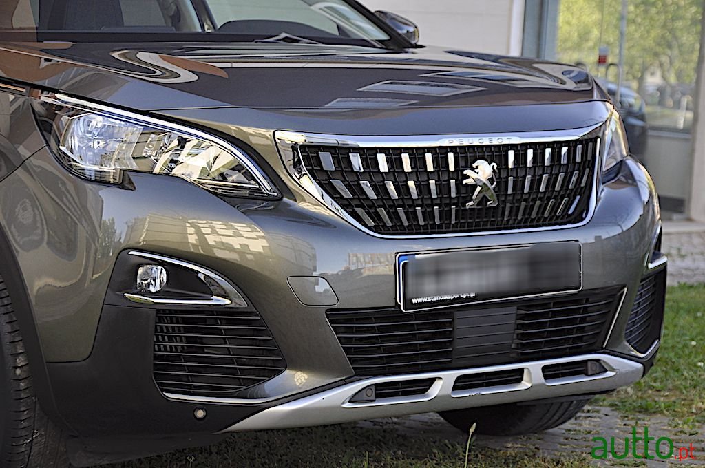 2018' Peugeot 3008 photo #6