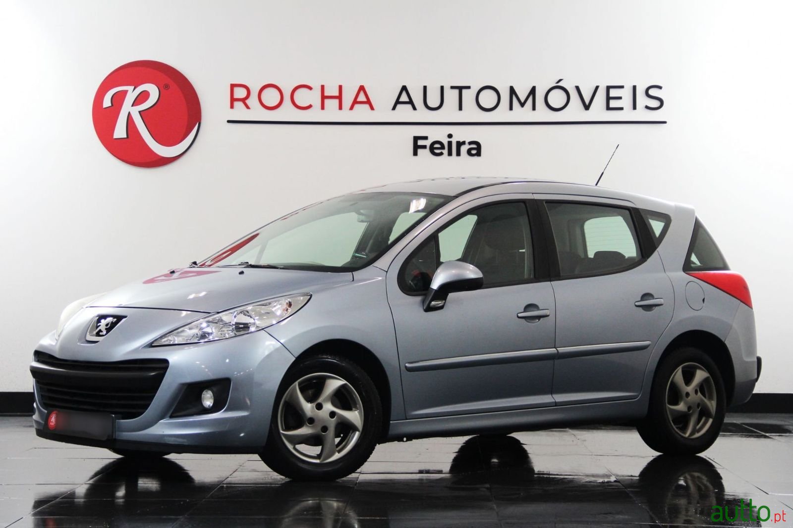 2012' Peugeot 207 Sw photo #1