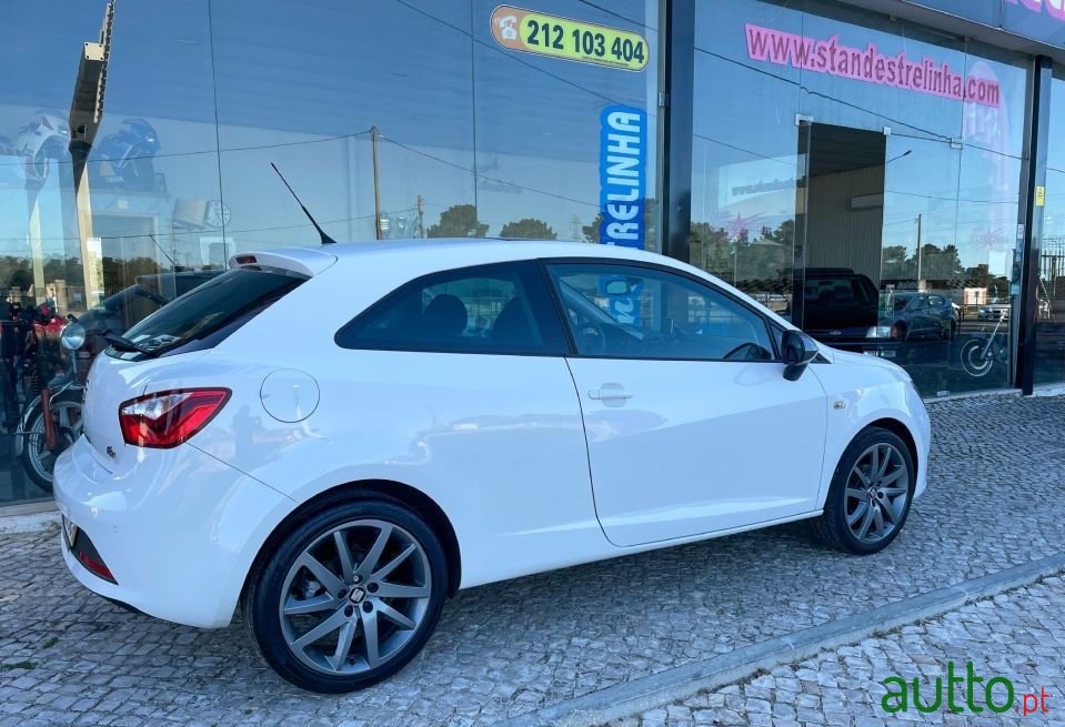 2014' SEAT Ibiza photo #3