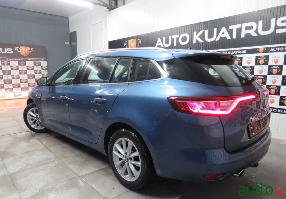 2018' Renault Megane Sport Tourer photo #5