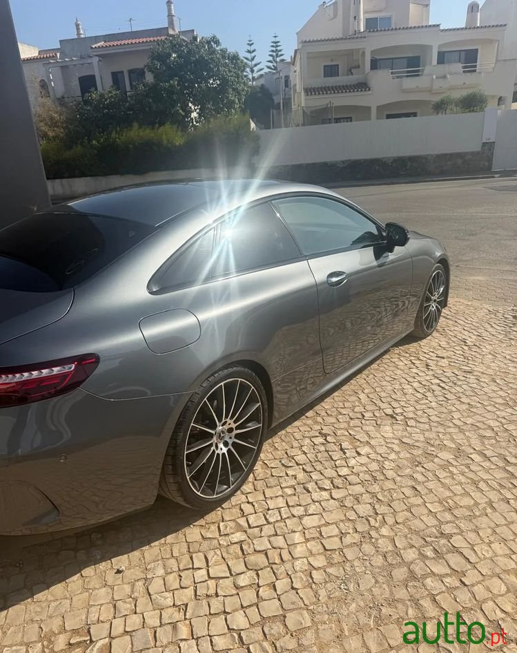 2022' Mercedes-Benz Classe E photo #5