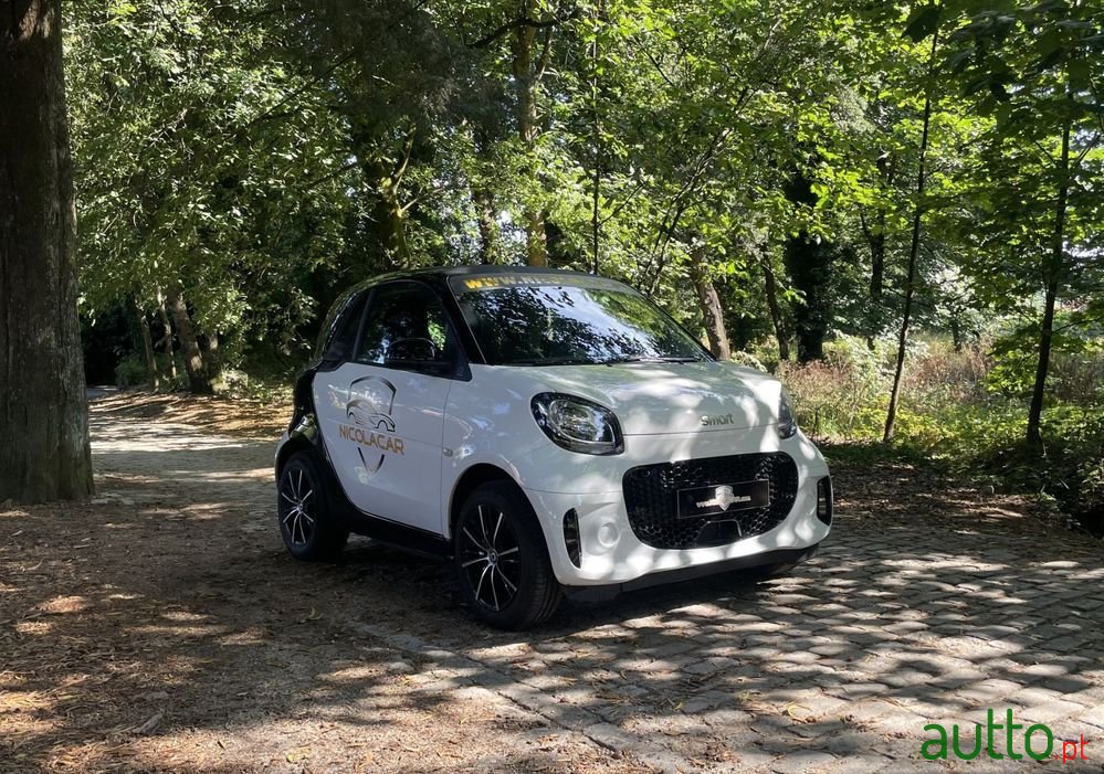 2021' Smart Fortwo Electric Drive Passion photo #1