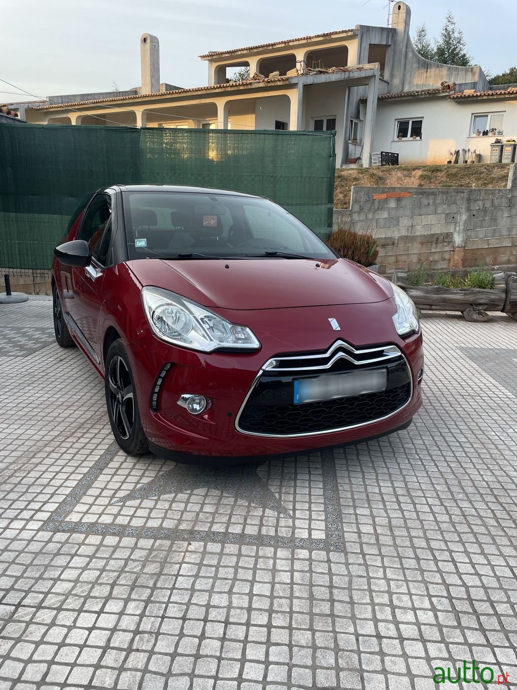 2013' Citroen DS3 photo #1