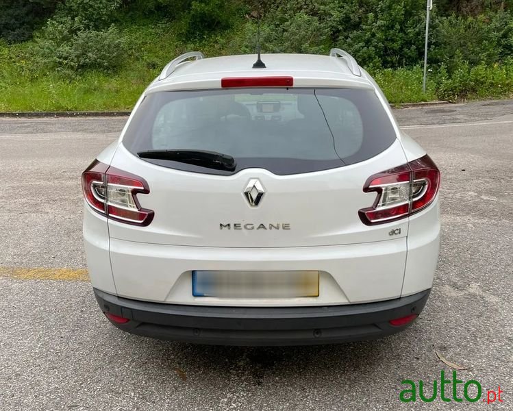 2013' Renault Megane Sport Tourer photo #6