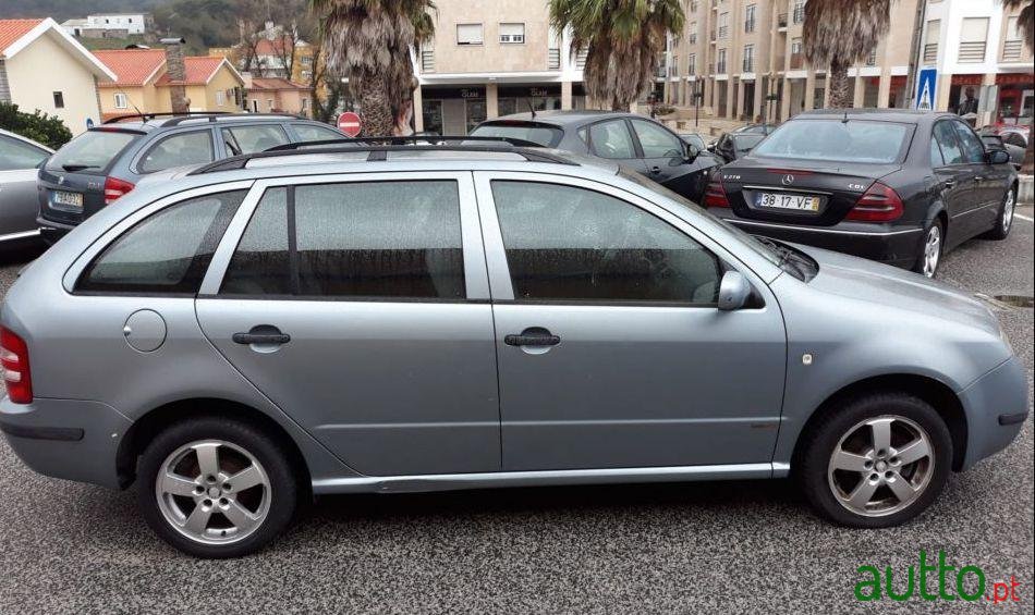 2003' Skoda Fabia photo #2