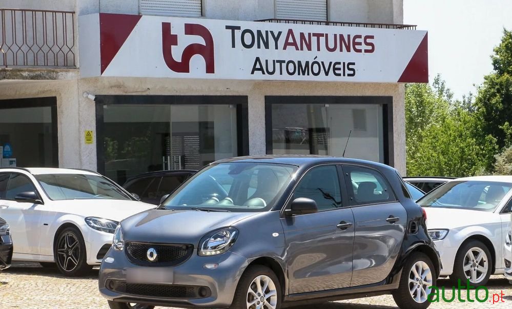 2017' Smart Forfour photo #1