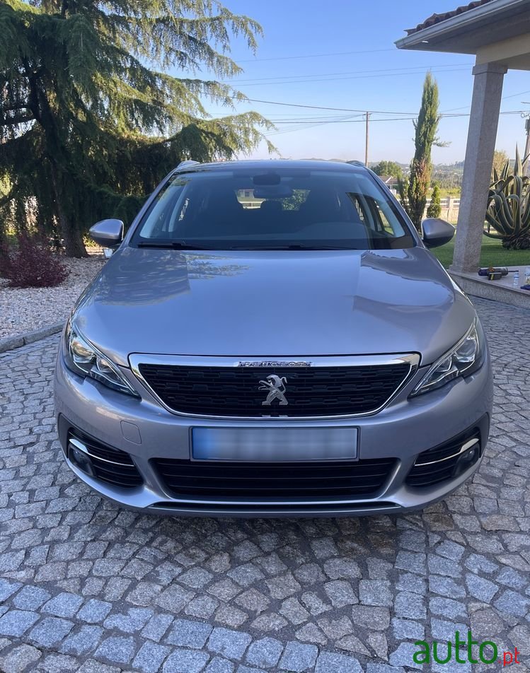 2020' Peugeot 308 Sw photo #1