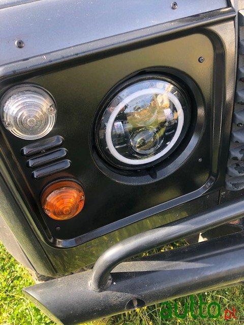 2014' Land Rover Defender 110 photo #4