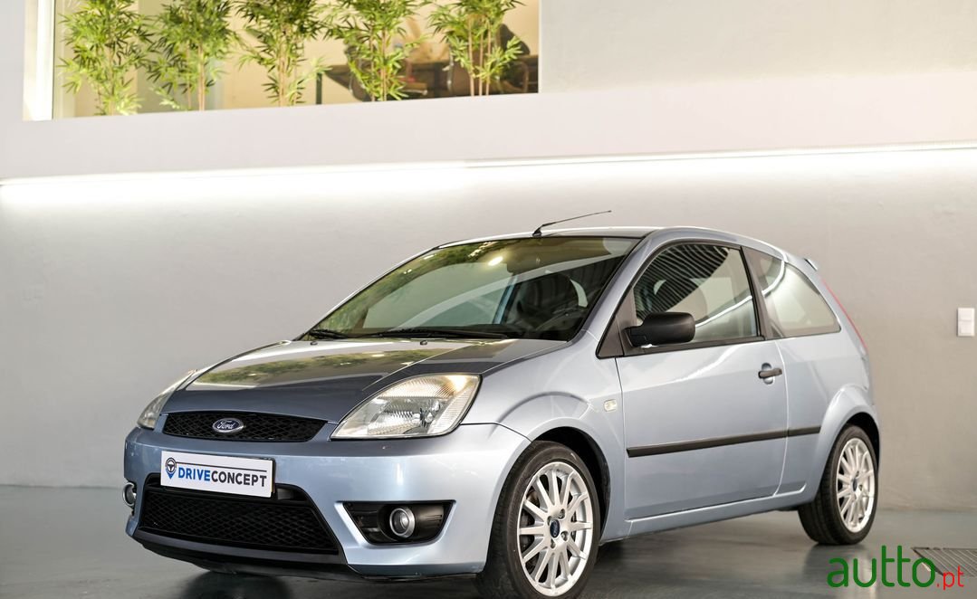 2005' Ford Fiesta photo #1