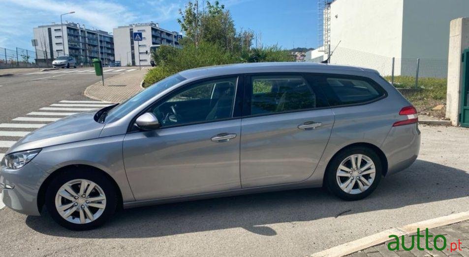 2015' Peugeot 308 Sw photo #1