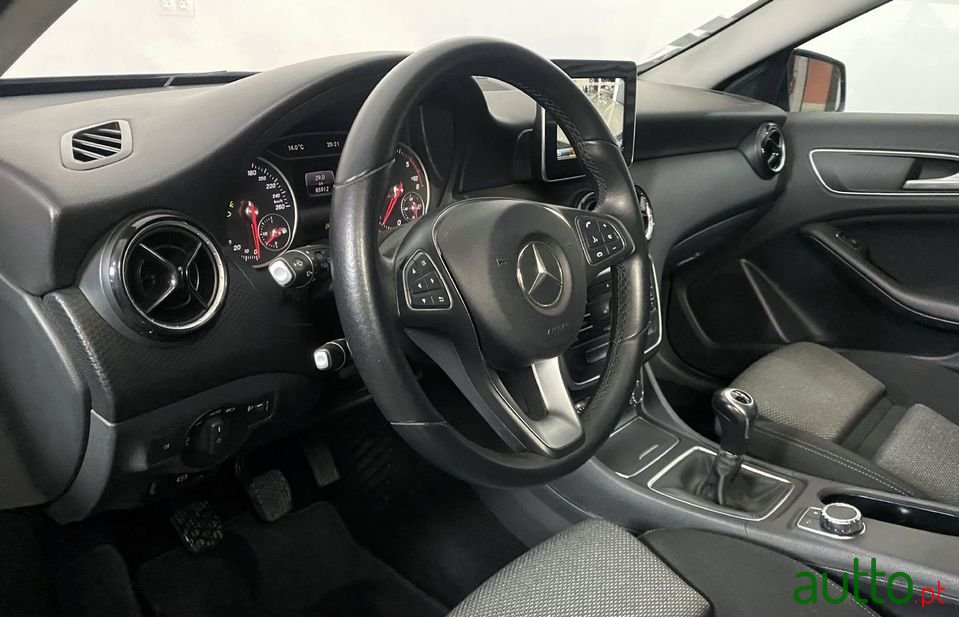 2016' Mercedes-Benz A-180 photo #6