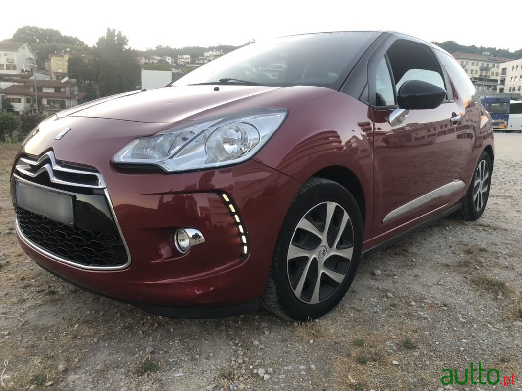 2012' Citroen DS3 photo #2