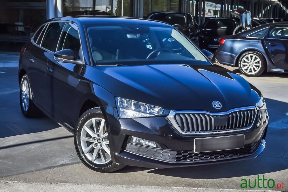 2022' Skoda Scala 1.0 Tsi Ambition photo #1