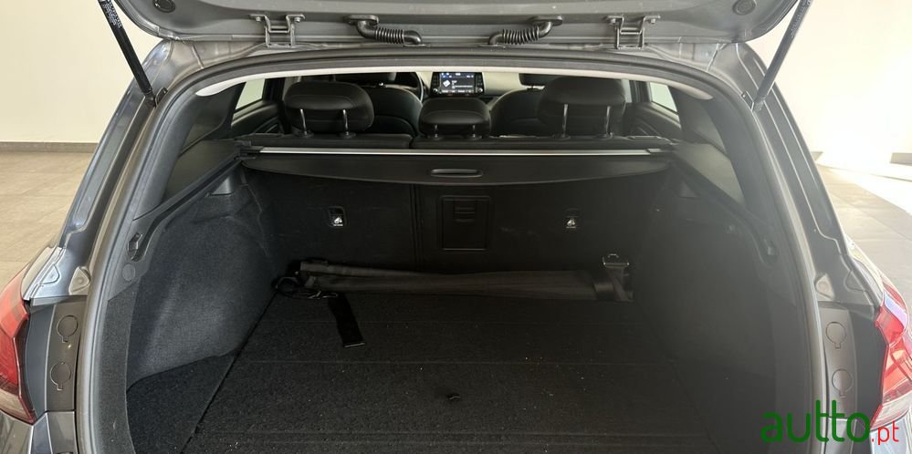 2017' Hyundai i30 photo #4