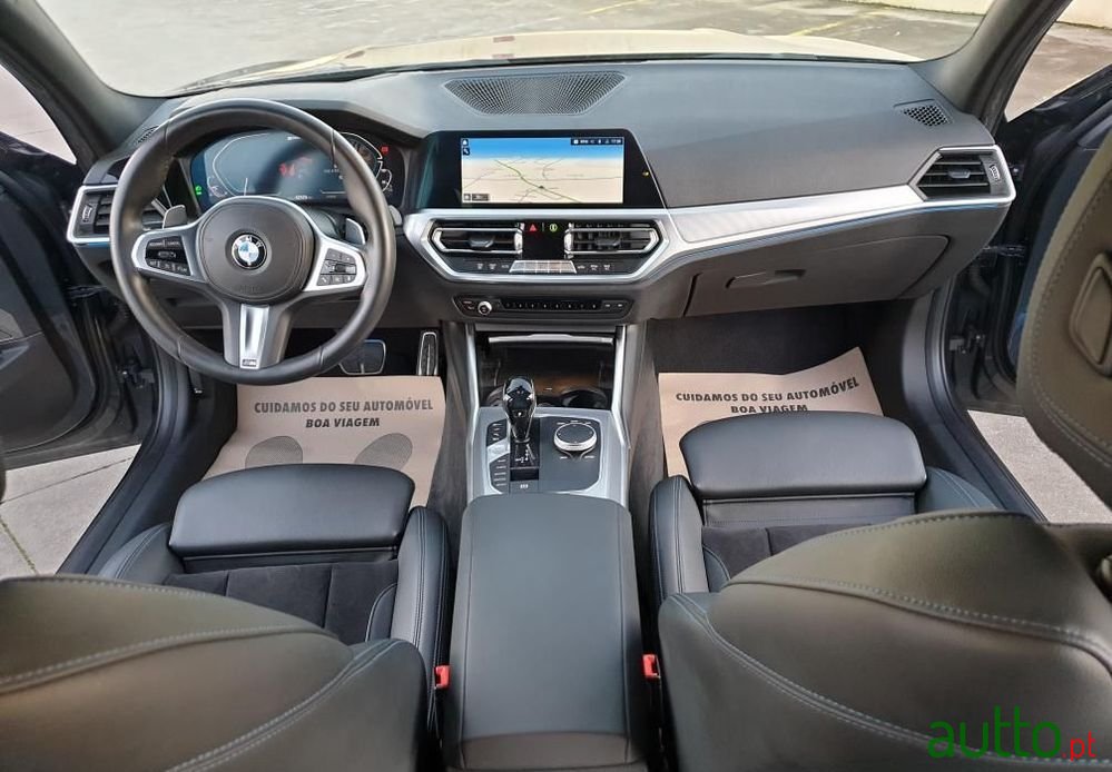 2020' BMW 330 photo #5