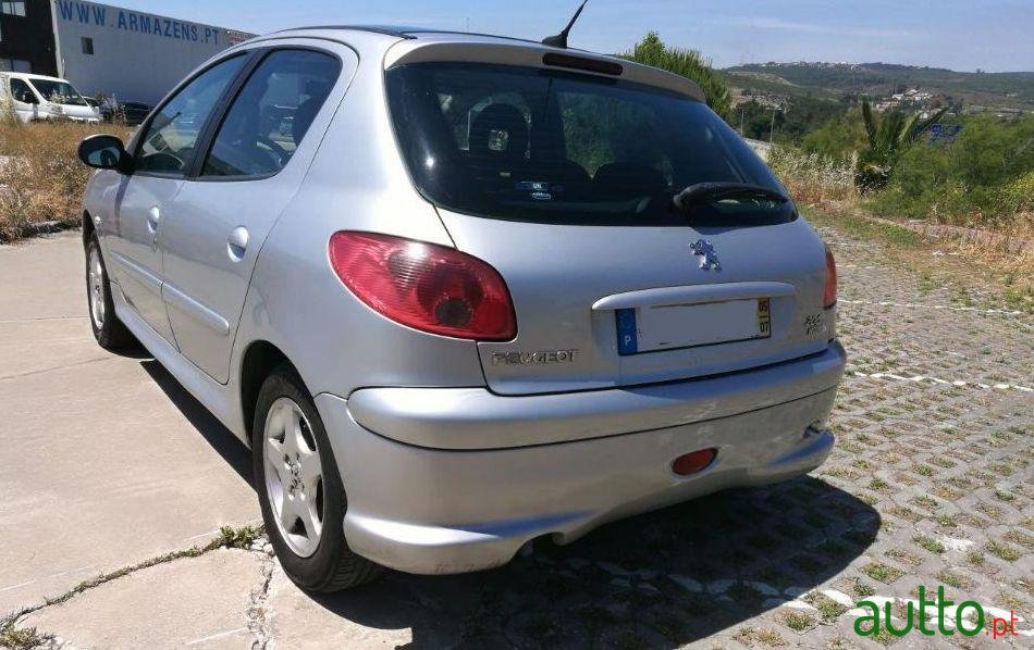 2005' Peugeot 206 Black&Silver photo #3