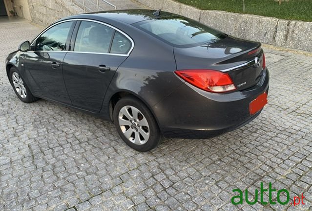 2010' Opel Insignia photo #4