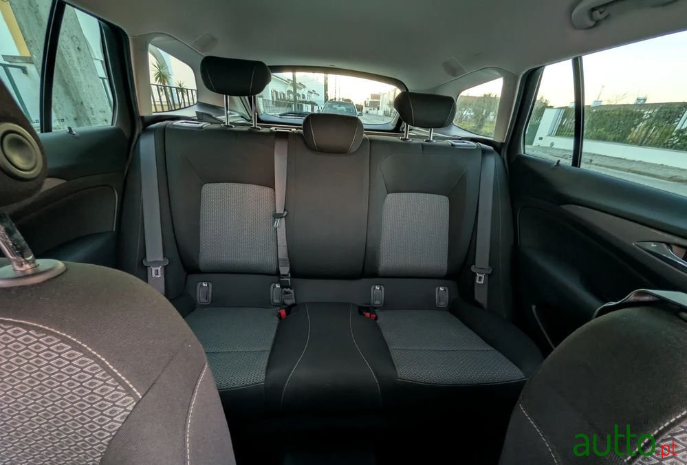 2017' Opel Insignia Sports Tourer photo #6