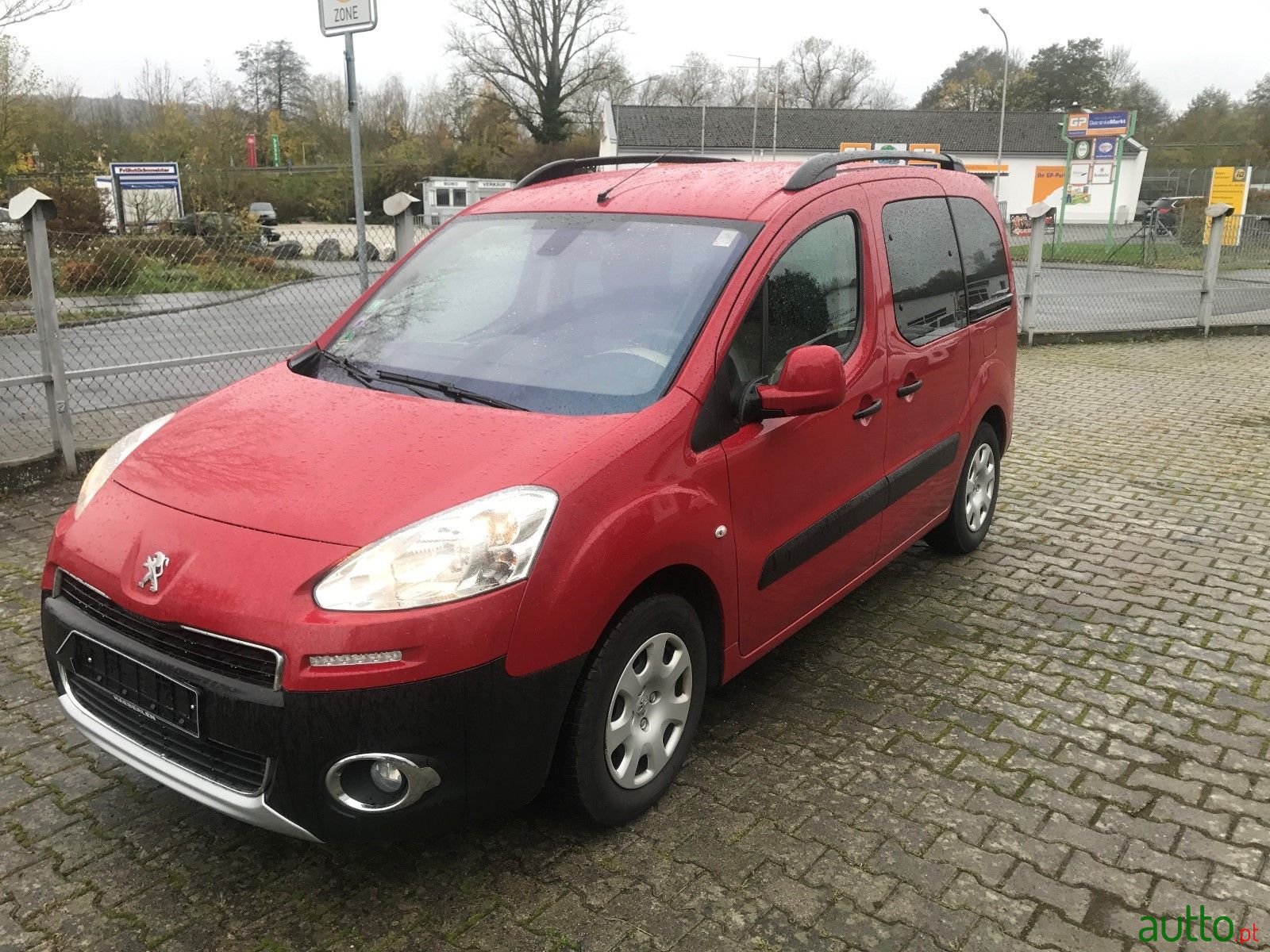 2013' Peugeot photo #1