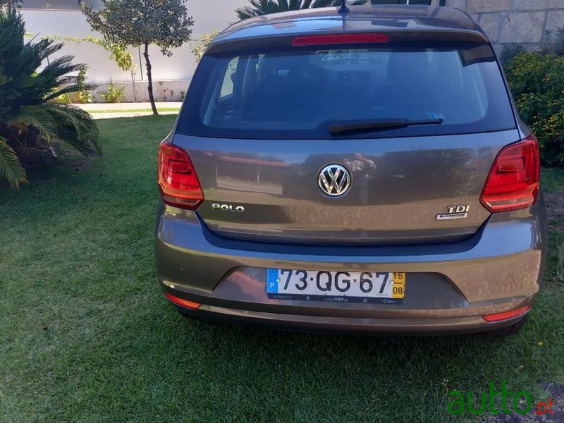 2015' Volkswagen Polo photo #4