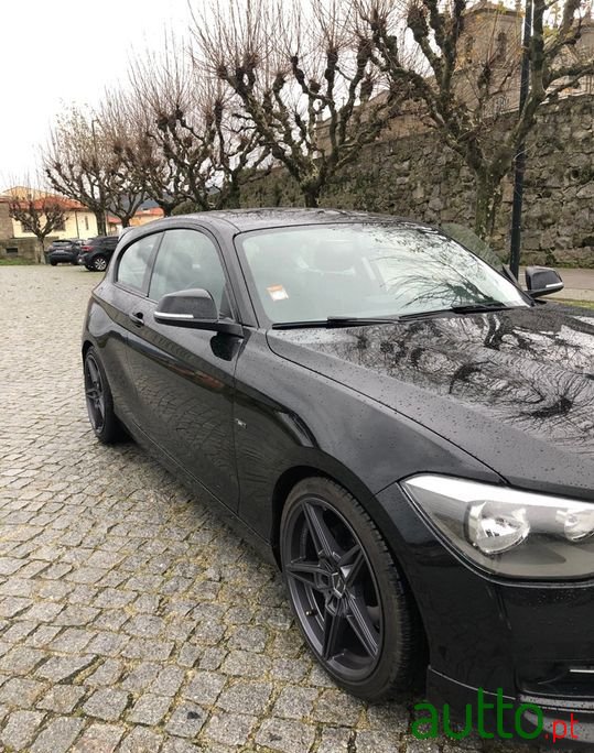 2012' BMW 118 photo #3