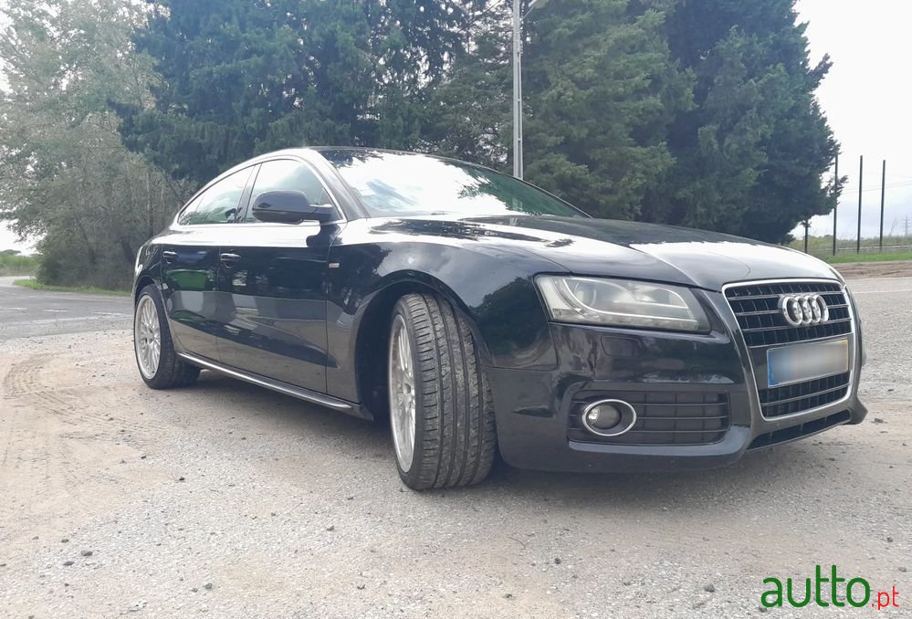 2011' Audi A5 Sportback photo #3