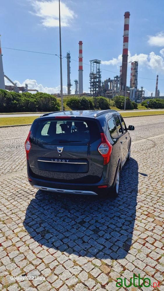 2018' Dacia Lodgy 1.5 Dci Stepway 7L photo #2