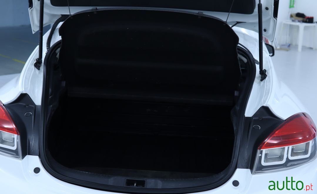 2014' Renault Megane photo #1