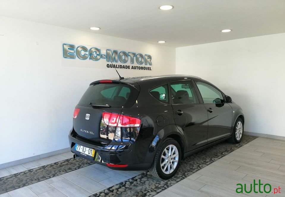 2010' SEAT Altea photo #2