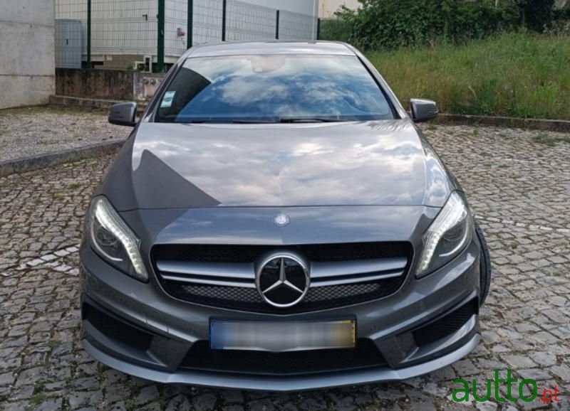 2014' Mercedes-Benz Classe A 4-Matic photo #2