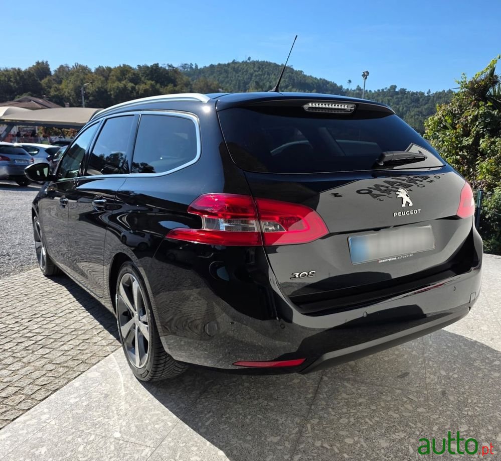 2014' Peugeot 308 Sw photo #3