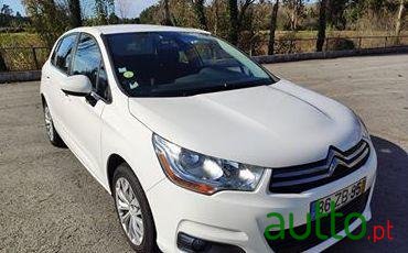 2015' Citroen C4 photo #2