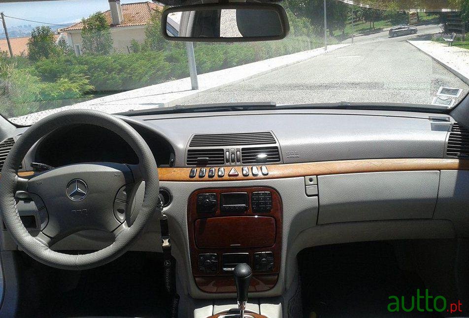 2000' Mercedes-Benz S-320 photo #2