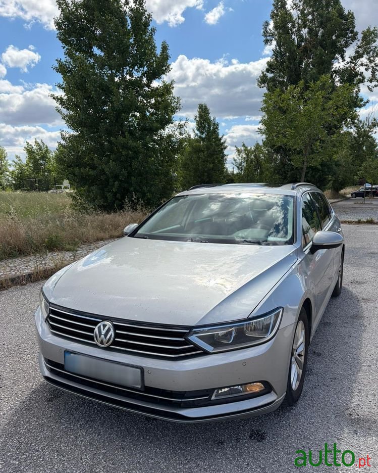 2015' Volkswagen Passat Variant photo #1