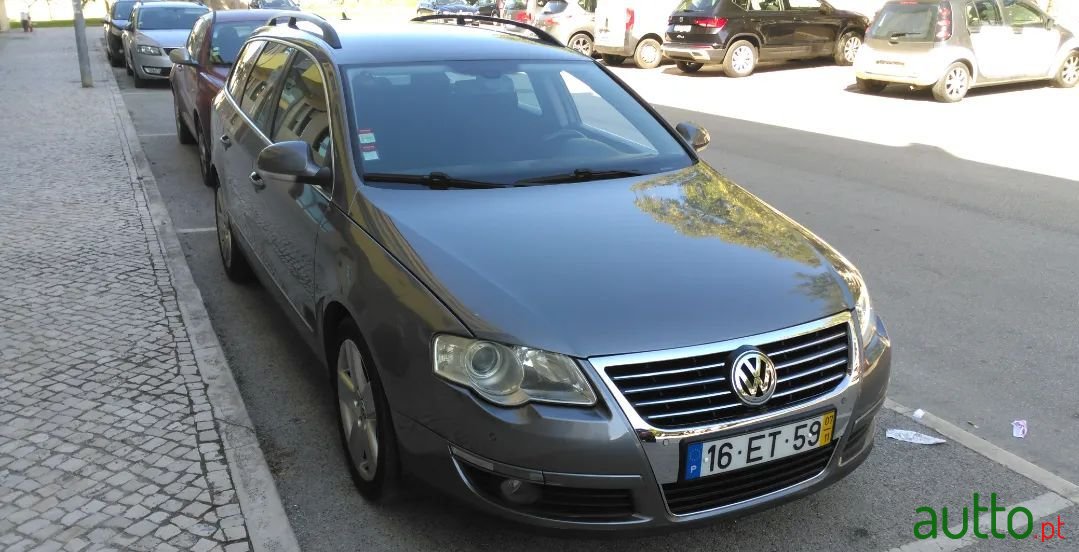 2007' Volkswagen Passat photo #3