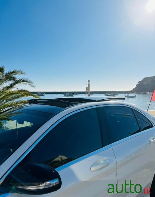 2015' Mercedes-Benz C-250 photo #6