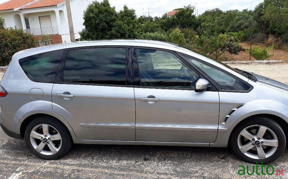 2006' Ford S-Max photo #2