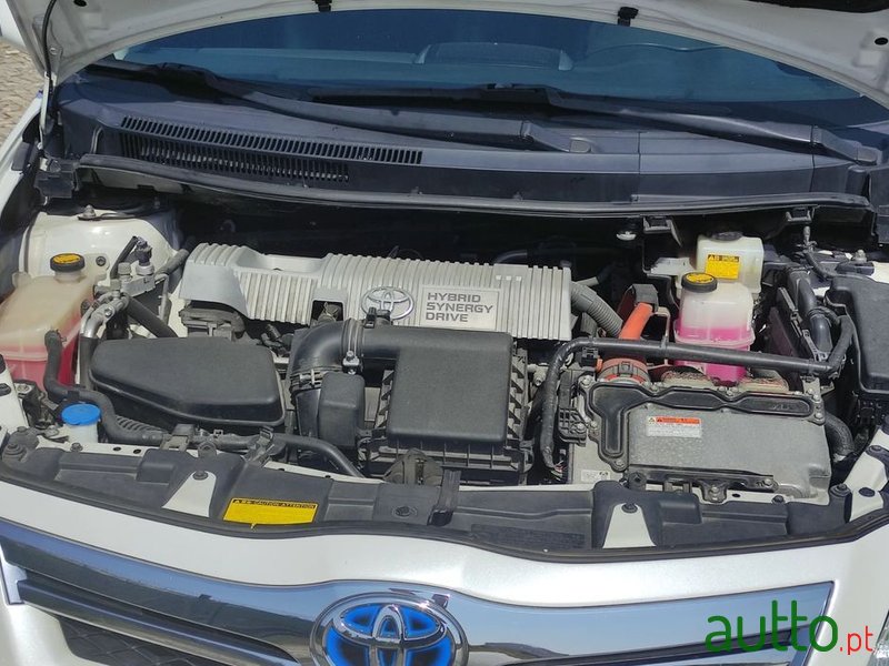 2011' Toyota Auris 1.8 Hsd Comfort photo #5