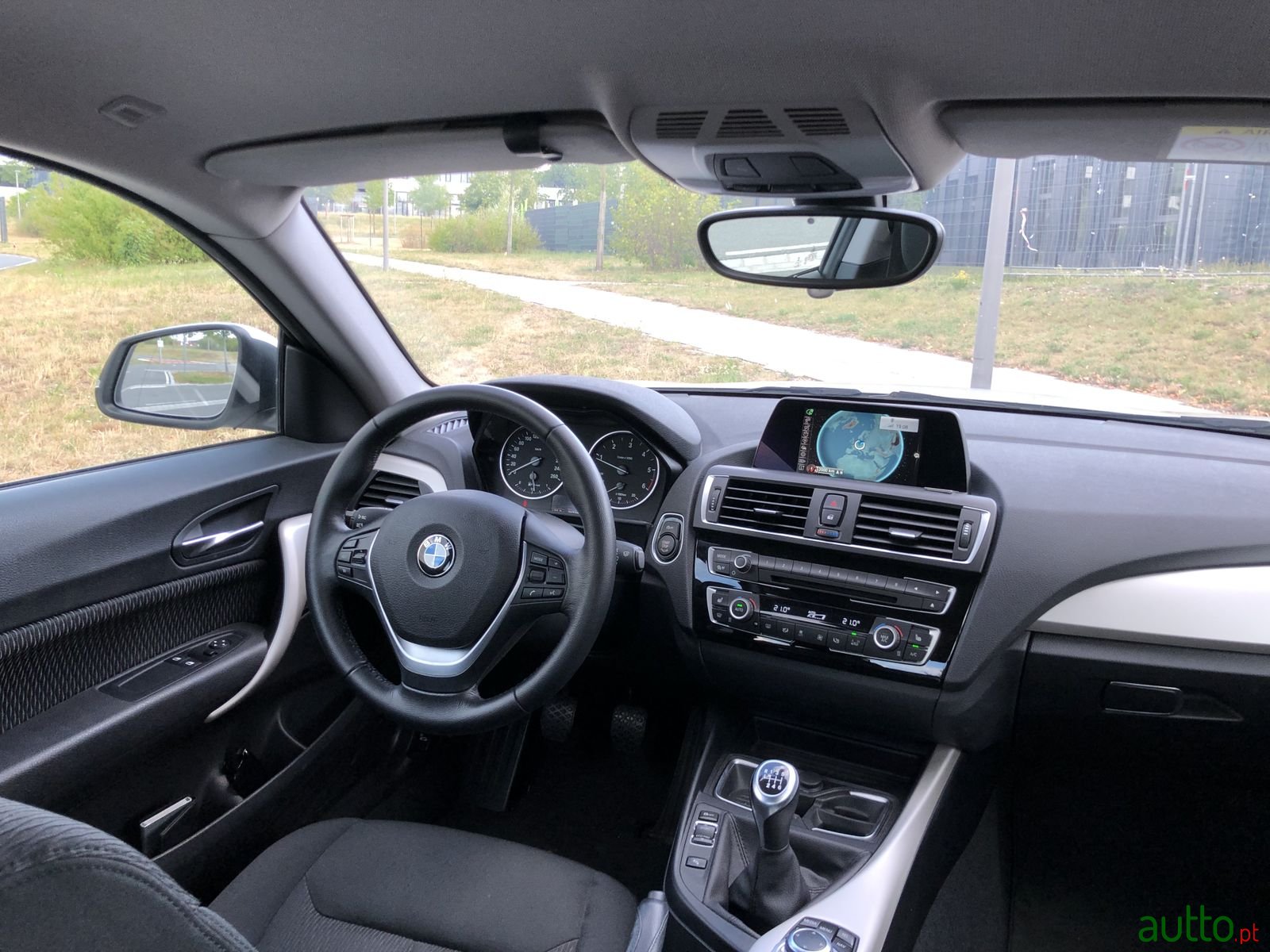 2015' BMW 2 Series photo #4