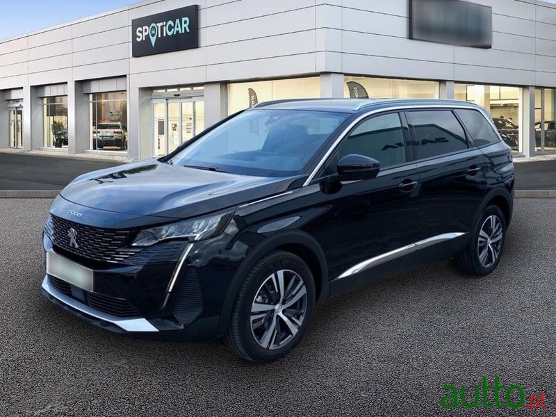 2024' Peugeot 5008 photo #1