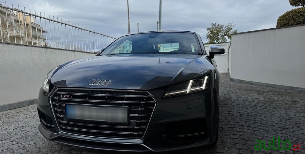 2015' Audi TT Roadster photo #3