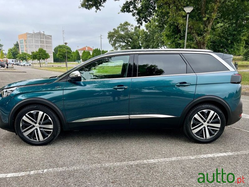 2017' Peugeot 5008 photo #5