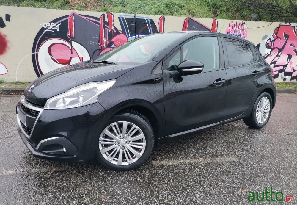 2019' Peugeot 208 photo #4